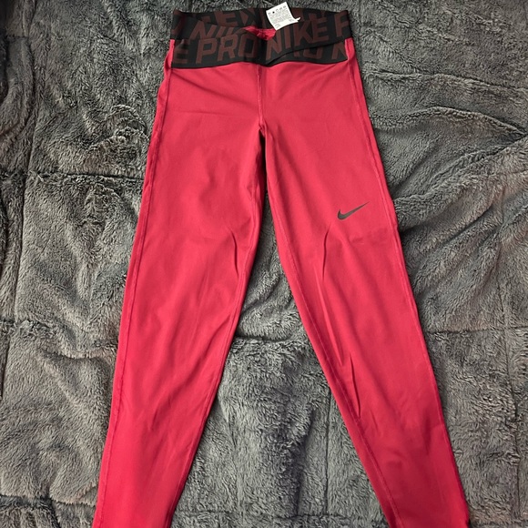 NIKE Pro Women’s Crossover Waist Leggings - Size S - Picture 1 of 6